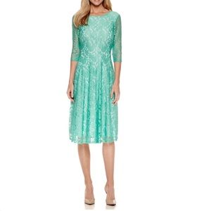 Sangria size 16 mint green lace dress 👗 worn 1x